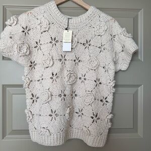 NWT CURRENT AIR 3D CROCHET FLOWER SHORT SLEEVE SWEATER, M/L